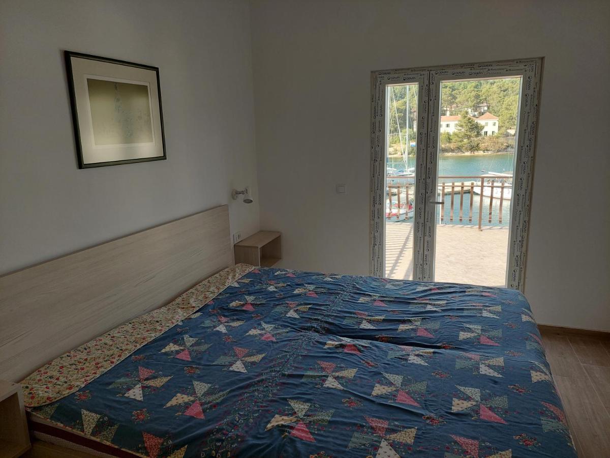 Apartments Dora, With A Beautiful View Of The Bay, Near The Sea And Center Vrboska Bagian luar foto